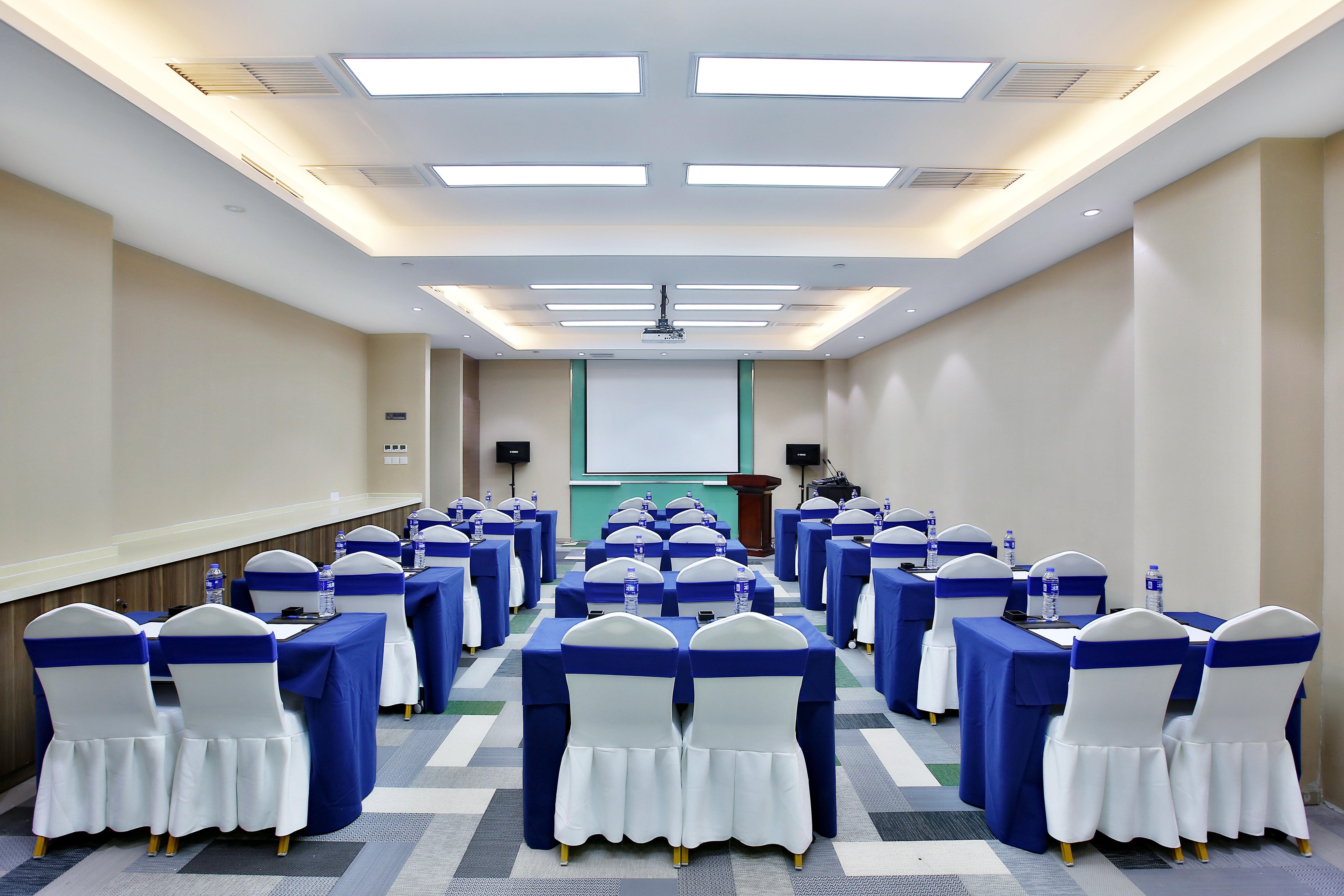 Holiday Inn Express Langfang Park View By Ihg Bagian luar foto