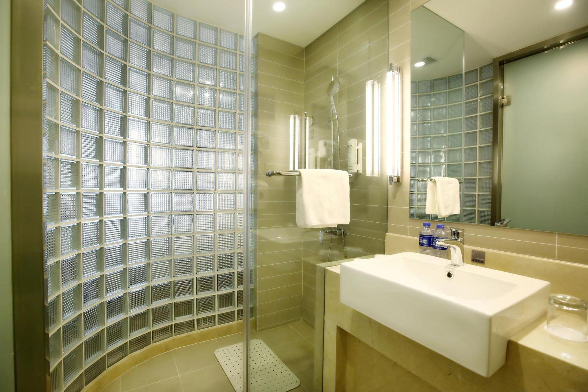 Holiday Inn Express Langfang Park View By Ihg Bagian luar foto